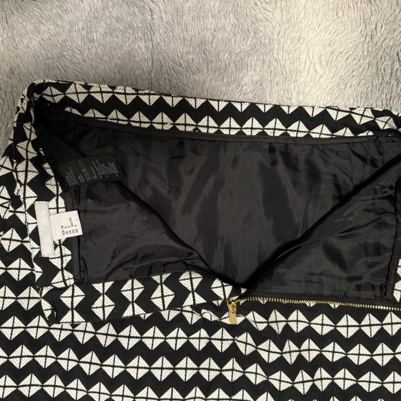 H&M skirt - Picture 3 of 3